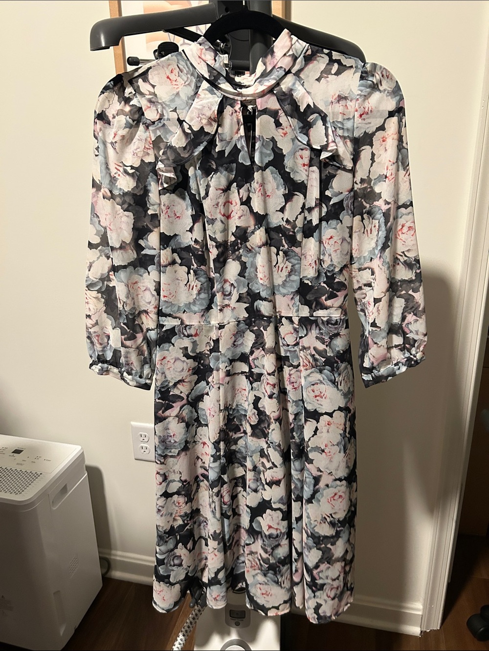 Review Australia Tie Neck Long Sleeve Dress - Pink & Black